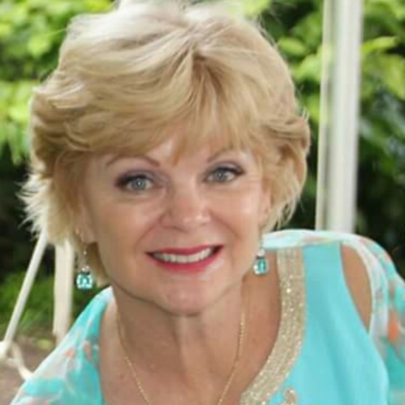 Meet your Posher, Anita - Picture 1 of 1